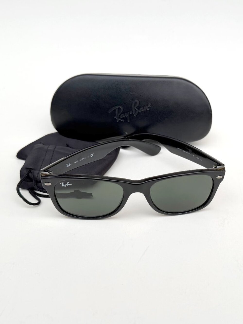 Ray-Ban New Wayfarer RB2132 901 Sunglasses Black Frames Green G-15 Glass Lens